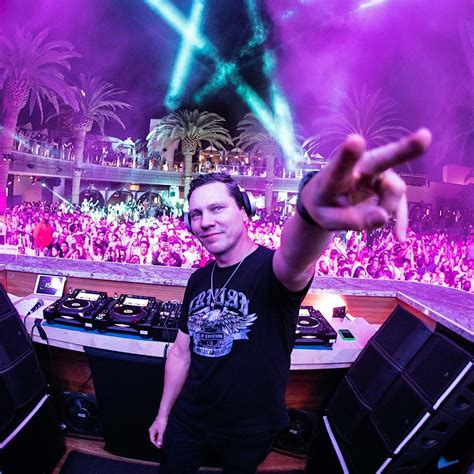 NYE 2023 PARTY IN LAS VEGAS WITH TIËSTO-ZOUK NIGHTCLUB-RESORTS WORLD | Resorts World, Las Vegas ...