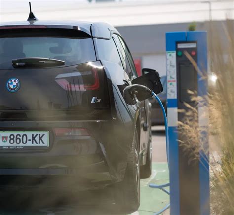 How to Choose Your BMW i3 Charging Stations? | Electrly