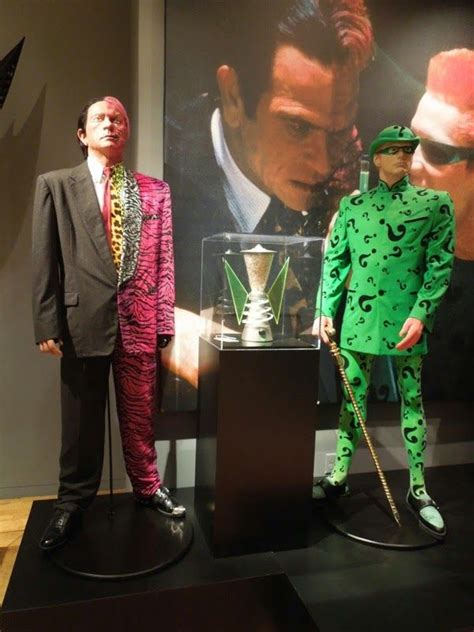 Jim Carrey as 'The Riddler' and Tommy Lee Jones as 'Two-Face ...