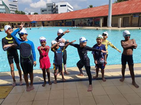 Kids Swimming Lessons Singapore | SwimBest Swim School