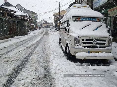 Kashmir's Sonamarg receives fresh snowfall | Photogallery - ETimes