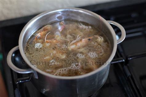 How To Make Shrimp / Prawn Broth in 2021 | Shrimp broth recipe, How to ...