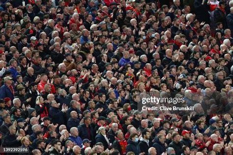 Manchester United Vs Liverpool Photos and Premium High Res Pictures - Getty Images