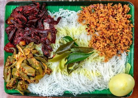 Review: Seek out Sri Lankan hoppers and fish curry at Apey Kade in Tarzana - Los Angeles Times