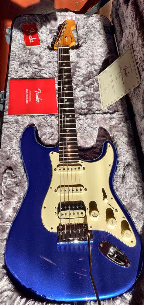 American Ultra Stratocaster HSS Fender - Audiofanzine