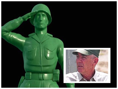 R. Lee Ermey, The Voice of Sarge From "Toy Story", Has Passed Away | Chip and Company