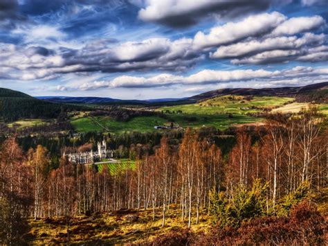 Balmoral Castle, Ballater, Scotland (with Map & Photos)