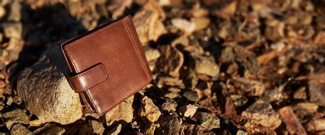 Men's Wallets - Tabbed, Slim & Trifold Wallets – Strandbags Australia