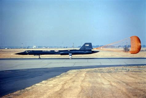 This SR-71 Blackbird Set the Absolute Speed Record That Still Stands ...