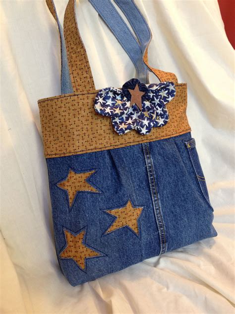 One of a kind upcycled jean purse | Denim reciclado, Jeans viejos, Bolsos de la mezclilla azules