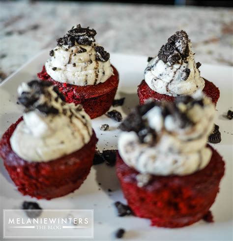 Red-Velvet Oreo Cupcakes — MELANIEWINTERS