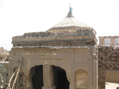 Ancient Suraj Kund Temple Ruins in Multan, Pakistan – Sanskriti ...