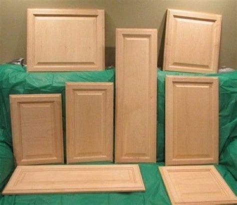 Amazon.com: Thaisan7, Solid Wood Maple Unfinished Raised Panel Kitchen ...