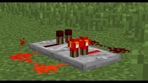 How to Build a Redstone Clock - Easy and Quick!!! - YouTube