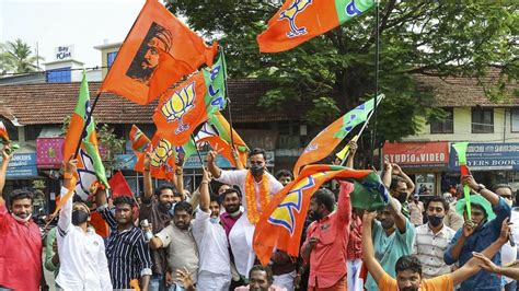 Kerala: BJP workers celebrate in Thiruvananthapuram as NDA leads in 13 ...