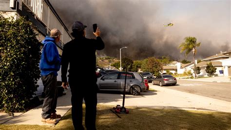 Mountain Fire burns homes in Camarillo – NBC Los Angeles