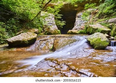 811 Large Cave Opening Images, Stock Photos & Vectors | Shutterstock