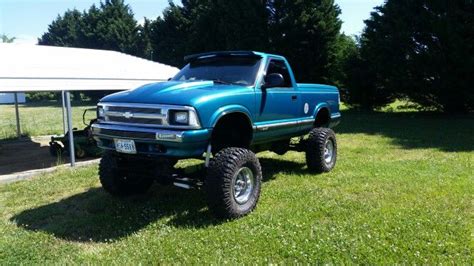 Lifted s10 | Chevy s10, Chevy trucks, Chevy pickups