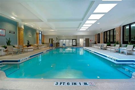 Embassy Suites By Hilton Hotel Jacksonville-Baymeadows | Reservations Center