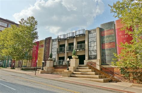 Kansas City Public Library Bookshelf | Apartment Therapy