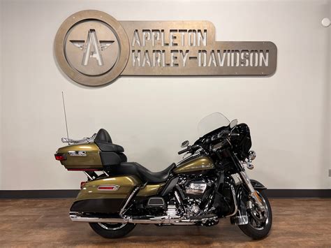 Pre-Owned 2018 Harley-Davidson Ultra Limited in Appleton #8225 | Appleton Harley-Davidson