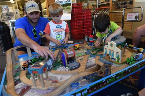 World’s largest model train store, Caboose Hobbies, set to close in ...