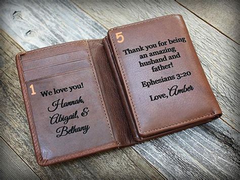 Personalized Leather Wallet For Him And Her | semashow.com