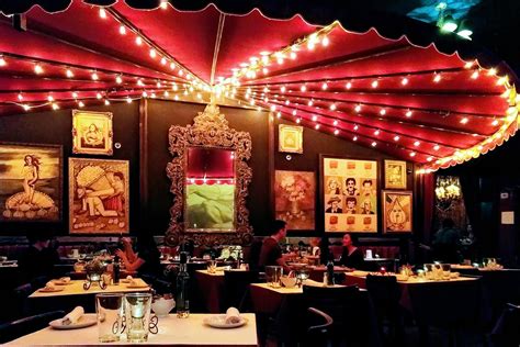 10 of the Wackiest Theme Restaurants Around the U.S. | Pirates dinner, Cool themes, Restaurant