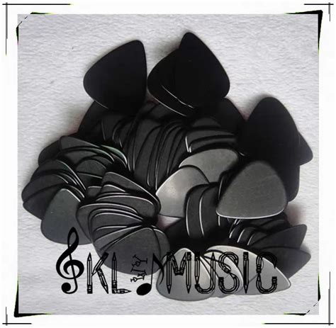 Aliexpress.com : Buy black standard guitar pick celluloid pure black guitar picks from Reliable ...