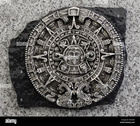 Aztec Calendar Stock Photo: 92328709 - Alamy