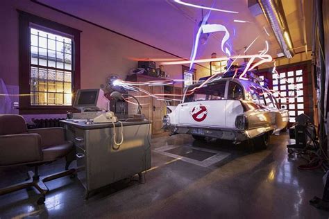 You can sleep inside the 'Ghostbusters' firehouse this Halloween ...