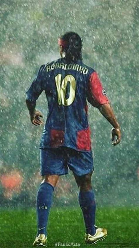 Ronaldinho • wallpaper | Fotos de ronaldinho, Fraces de futbol, Póster ...