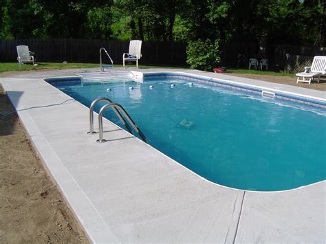 Pool Concrete Company | Pool Decking Concrete Contractor | Pool Concrete