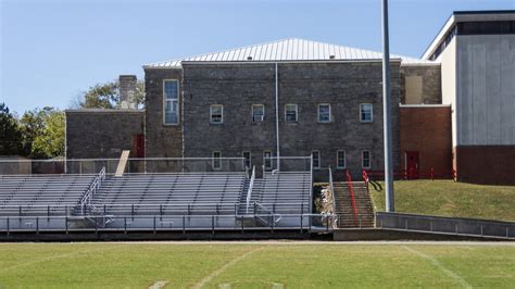 Hendersonville High School - 2 | MarksPhotoTravels | Flickr