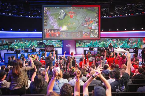 The new scholarship sport: Collegiate esports can’t stop growing | Dot Esports