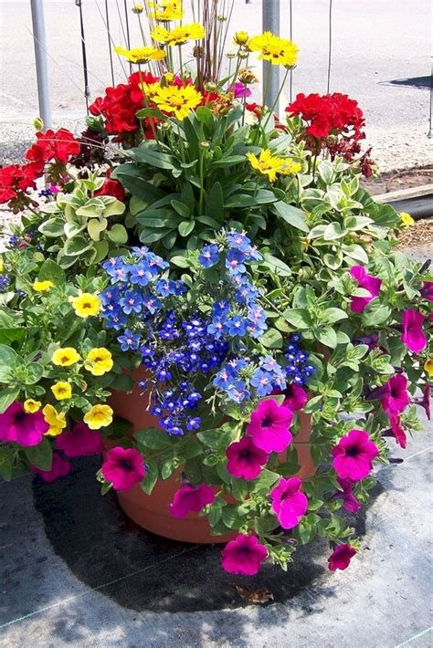 Phenomenal Best Container Gardening Design Flowers Ideas: 25+ Beautiful Container Gardeni ...