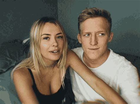 Love Corinna Kopf GIF - Love CorinnaKopf TurnerTfue - Discover & Share GIFs