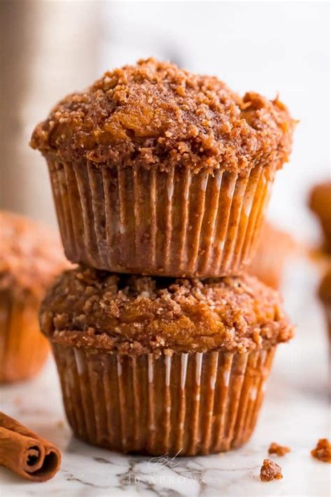 Pumpkin Muffins with a Spiced Crumb Topping - 40 Aprons