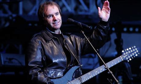 Chris De Burgh biography, birth date, birth place and pictures