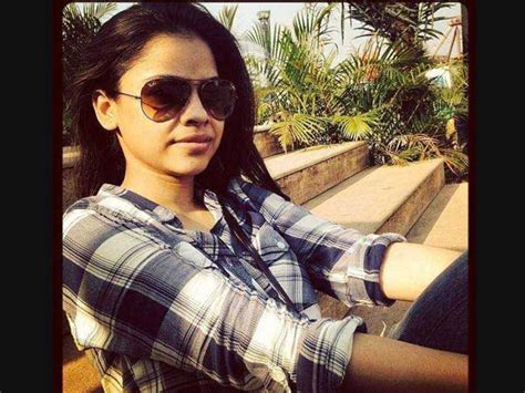 Sumona Chakravarti Aka Mrs Bittu's Happy Birthday! - Filmibeat