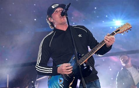 Tom DeLonge reveals new Angels & Airwaves single is "very Boxcar Racer"