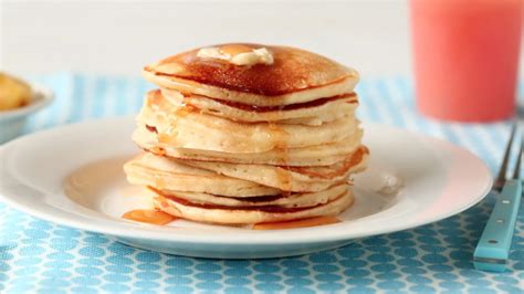 Video: Easy Mother's Day Pancake Recipe | Martha Stewart