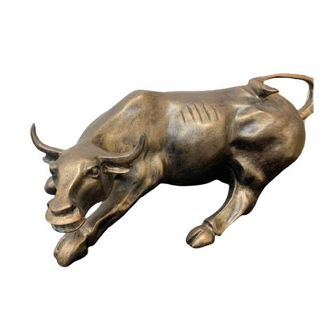 Golden Ceramic Bull Statue, For Interior Decor at Rs 2000 in Jhansi ...