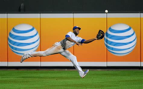 Lorenzo Cain: 2014 ALCS, Game 2 - Greatest OF catches in MLB postseason history - ESPN