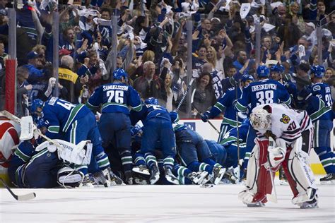 Canucks Vs. Blackhawks Game 7 Brings Out The Best In Hockey - SBNation.com