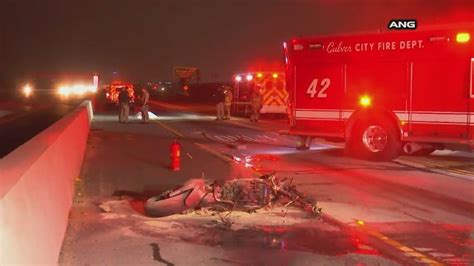 Motorcyclist killed in fiery crash on 405 Freeway | KTLA