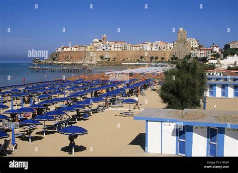 beach, termoli, puglia, italy, europe Stock Photo - Alamy