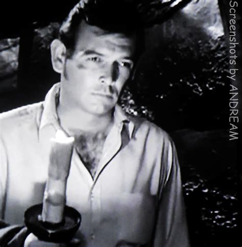 David Janssen as Dr. Richard Kimble... THE FUGITIVE (1963) | Tv memorabilia, Tv series, Star david