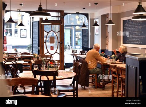 Samphire restaurant, Whitstable, Kent Stock Photo - Alamy