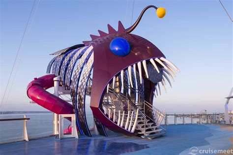 Harmony of the Seas: The Ultimate Abyss slide in detail